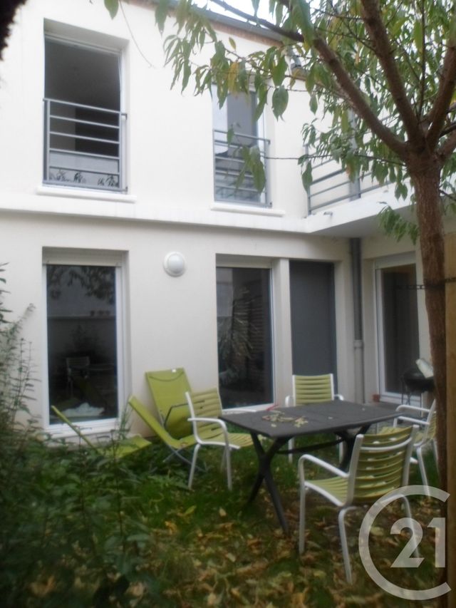 Maison &agrave; louer - 5 pi&egrave;ces - 97,37 m2 - Montreuil - 93 - ILE-DE-FRANCE
