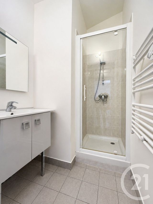 Maison &agrave; louer - 5 pi&egrave;ces - 97,37 m2 - Montreuil - 93 - ILE-DE-FRANCE