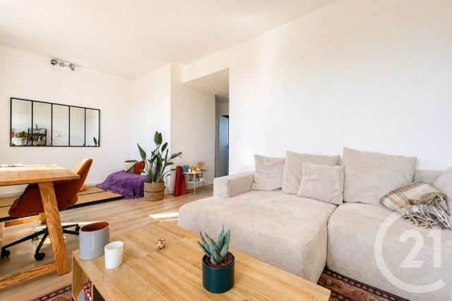 Appartement F2 &agrave; louer - 2 pi&egrave;ces - 53,11 m2 - St Maur Des Fosses - 94 - ILE-DE-FRANCE