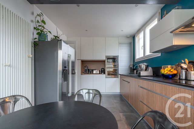 Maison &agrave; vendre - 8 pi&egrave;ces - 218 m2 - St Maur Des Fosses - 94 - ILE-DE-FRANCE