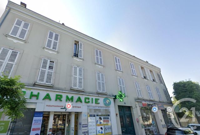 Appartement F2 à vendre LA VARENNE ST HILAIRE