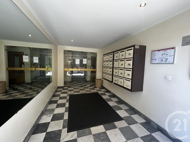 Appartement F1 &agrave; louer - 1 pi&egrave;ce - 30,36 m2 - St Maur Des Fosses - 94 - ILE-DE-FRANCE
