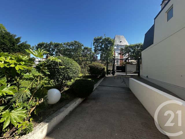 Appartement F1 &agrave; louer - 1 pi&egrave;ce - 30,36 m2 - St Maur Des Fosses - 94 - ILE-DE-FRANCE