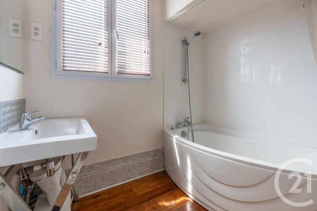 Maison &agrave; vendre - 5 pi&egrave;ces - 101,35 m2 - St Maur Des Fosses - 94 - ILE-DE-FRANCE