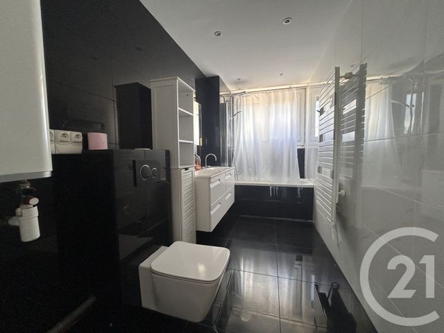 Appartement F4 &agrave; louer - 4 pi&egrave;ces - 76,03 m2 - La Varenne St Hilaire - 94 - ILE-DE-FRANCE