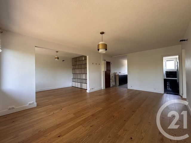 Appartement F4 &agrave; louer - 4 pi&egrave;ces - 76,03 m2 - La Varenne St Hilaire - 94 - ILE-DE-FRANCE