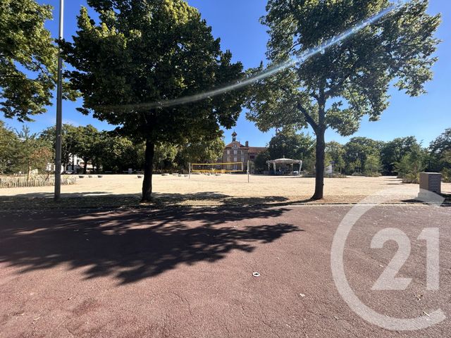 Appartement F4 &agrave; louer - 4 pi&egrave;ces - 76,03 m2 - La Varenne St Hilaire - 94 - ILE-DE-FRANCE