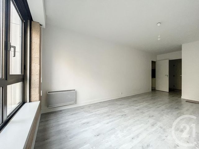 Appartement F1 &agrave; louer - 1 pi&egrave;ce - 29,44 m2 - Joinville Le Pont - 94 - ILE-DE-FRANCE