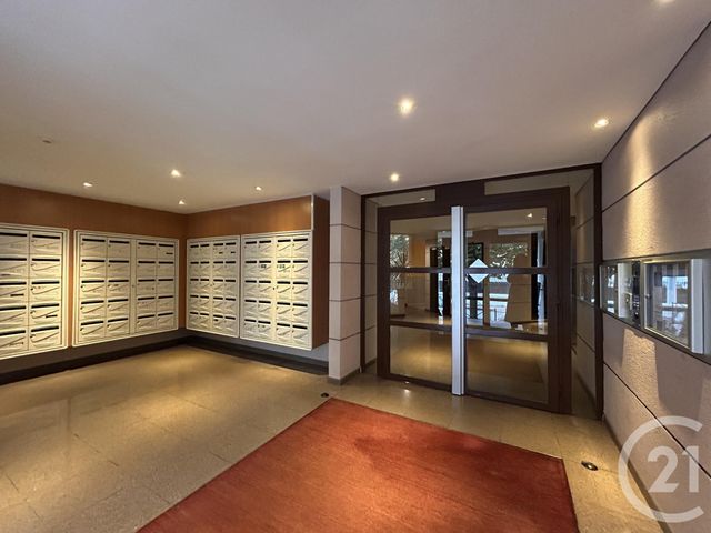 Appartement F1 &agrave; louer - 1 pi&egrave;ce - 29,44 m2 - Joinville Le Pont - 94 - ILE-DE-FRANCE