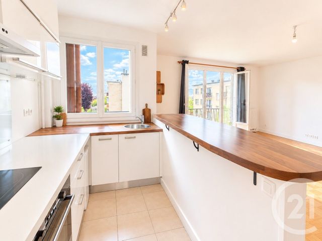 Appartement Studio &agrave; louer - 1 pi&egrave;ce - 30,33 m2 - St Maur Des Fosses - 94 - ILE-DE-FRANCE