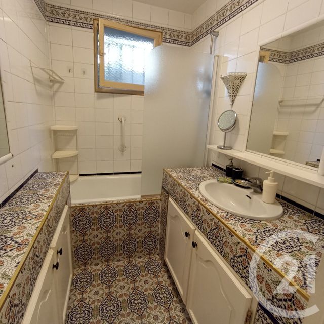 Appartement F3 à louer - 3 pièces - 52,82 m2 - Marseille - 13004 - PROVENCE-ALPES-COTE-D-AZUR