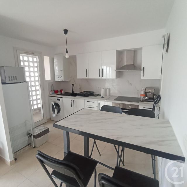 Appartement F3 &agrave; louer - 3 pi&egrave;ces - 60,48 m2 - Marseille - 13008 - PROVENCE-ALPES-COTE-D-AZUR