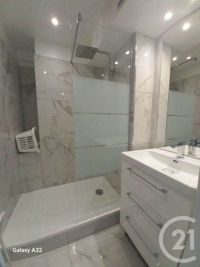 Appartement F2 &agrave; louer - 2 pi&egrave;ces - 43,76 m2 - Marseille - 13004 - PROVENCE-ALPES-COTE-D-AZUR