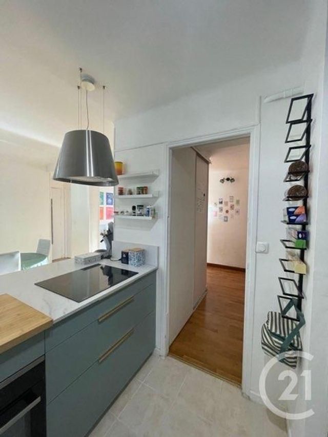 Appartement Chambre &agrave; louer - 1 pi&egrave;ce - 11 m2 - Marseille - 13004 - PROVENCE-ALPES-COTE-D-AZUR