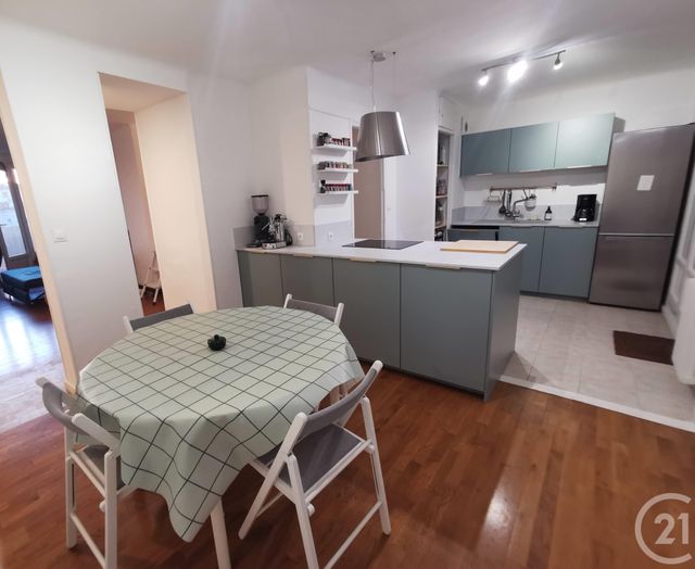 Appartement Chambre &agrave; louer - 1 pi&egrave;ce - 11 m2 - Marseille - 13004 - PROVENCE-ALPES-COTE-D-AZUR