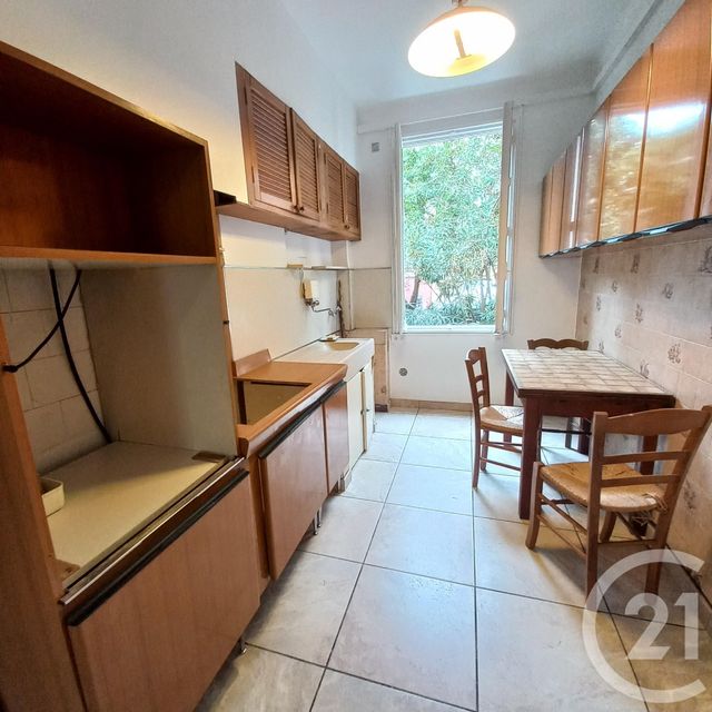 Appartement T2 &agrave; louer - 2 pi&egrave;ces - 59,22 m2 - Marseille - 13001 - PROVENCE-ALPES-COTE-D-AZUR