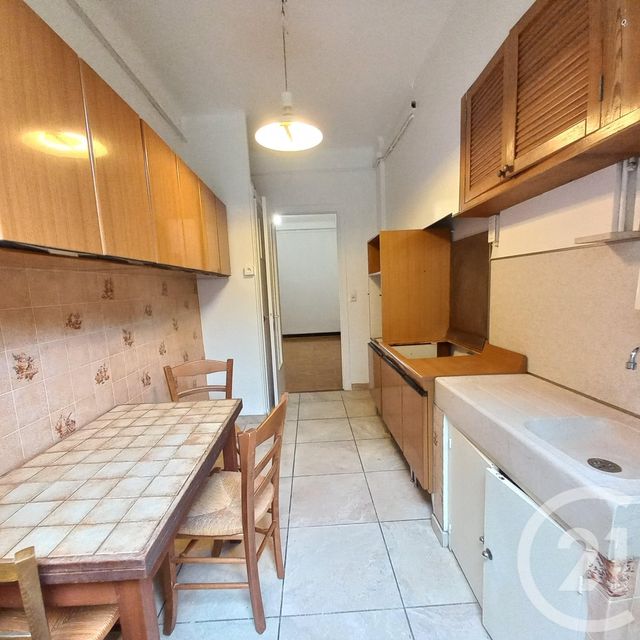 Appartement T2 &agrave; louer - 2 pi&egrave;ces - 59,22 m2 - Marseille - 13001 - PROVENCE-ALPES-COTE-D-AZUR