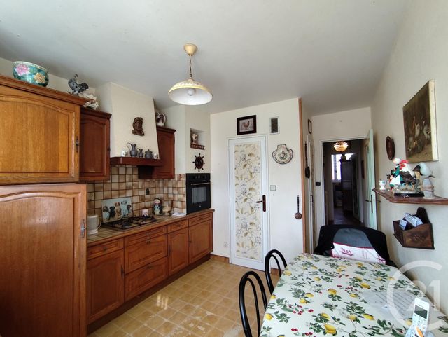 Appartement T5 à vendre - 5 pièces - 88,07 m2 - Allonnes - 72 - PAYS-DE-LOIRE