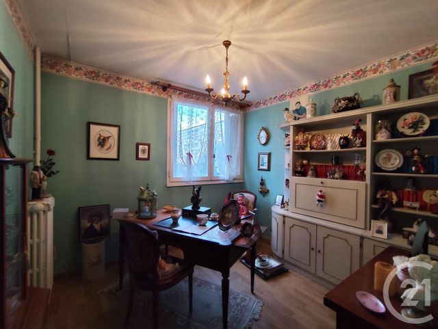 Appartement T5 à vendre - 5 pièces - 88,07 m2 - Allonnes - 72 - PAYS-DE-LOIRE