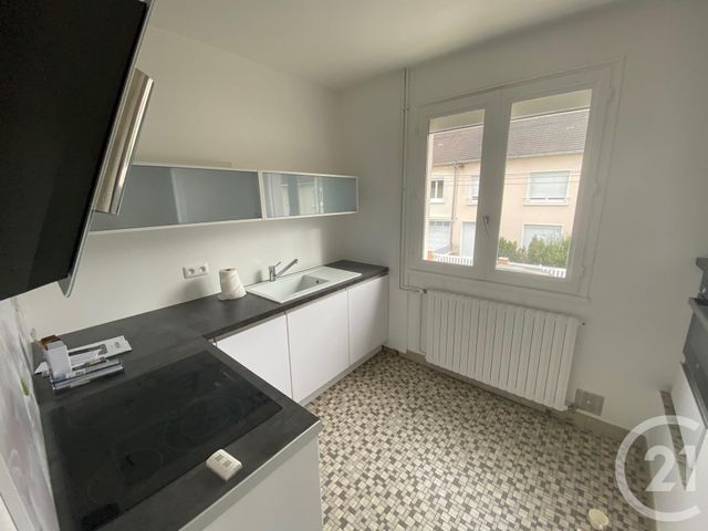 Appartement F3 &agrave; louer - 3 pi&egrave;ces - 46,89 m2 - Le Mans - 72 - PAYS-DE-LOIRE
