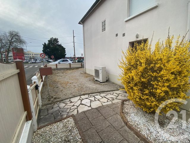 Appartement F3 &agrave; louer - 3 pi&egrave;ces - 46,89 m2 - Le Mans - 72 - PAYS-DE-LOIRE