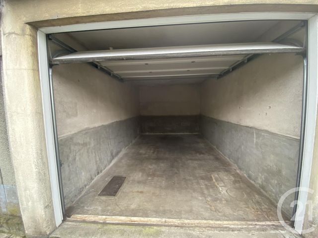 parking - LE MANS - 72