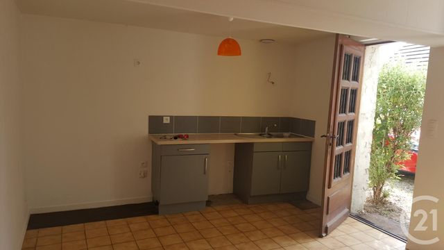 Maison &agrave; louer - 3 pi&egrave;ces - 49,82 m2 - St Jean D Asse - 72 - PAYS-DE-LOIRE