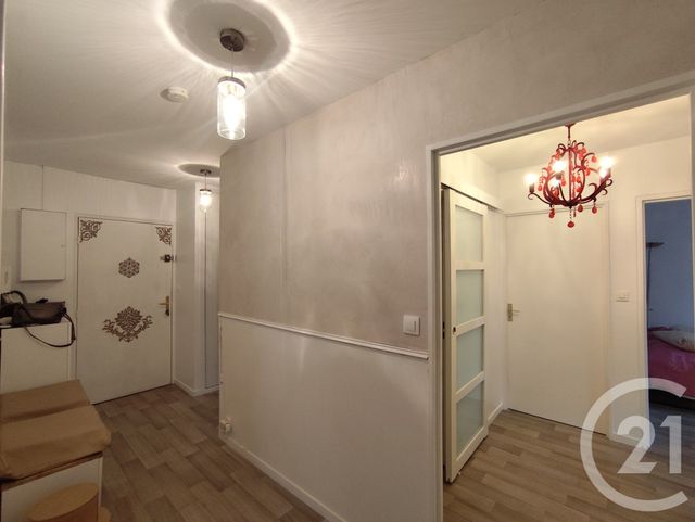 Appartement F4 &agrave; louer - 4 pi&egrave;ces - 76,83 m2 - Le Mans - 72 - PAYS-DE-LOIRE