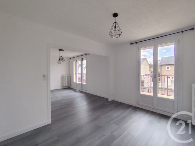 Appartement T4 &agrave; louer - 4 pi&egrave;ces - 68 m2 - Allonnes - 72 - PAYS-DE-LOIRE