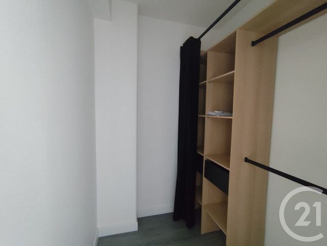 Appartement T4 &agrave; louer - 4 pi&egrave;ces - 68 m2 - Allonnes - 72 - PAYS-DE-LOIRE
