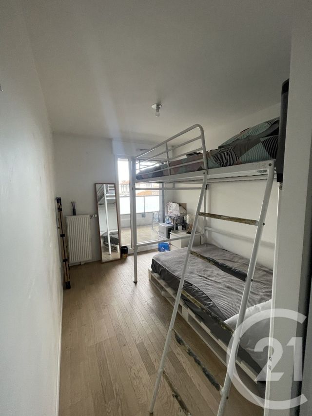 Appartement F3 &agrave; louer - 3 pi&egrave;ces - 61,28 m2 - Colombes - 92 - ILE-DE-FRANCE