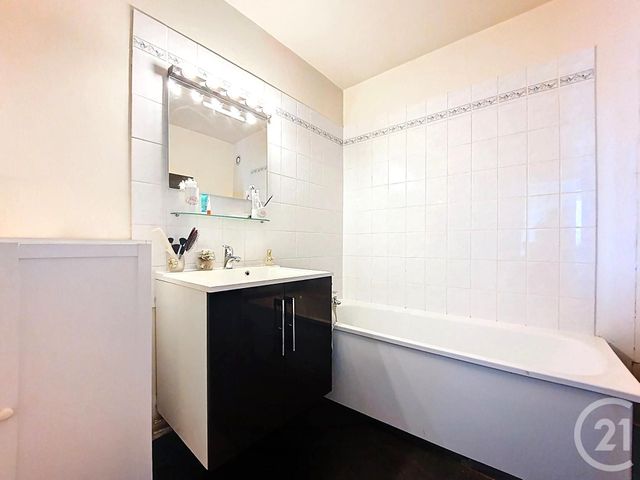 Appartement F4 à vendre - 4 pièces - 79,99 m2 - Colombes - 92 - ILE-DE-FRANCE