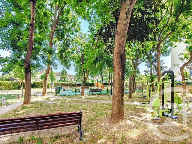 Appartement F4 à vendre - 4 pièces - 79,99 m2 - Colombes - 92 - ILE-DE-FRANCE