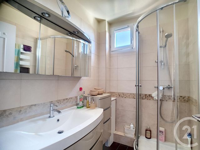 Appartement F4 à vendre - 4 pièces - 68,56 m2 - Colombes - 92 - ILE-DE-FRANCE