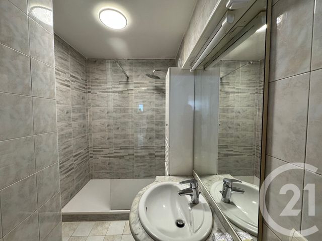 Appartement F2 &agrave; louer - 2 pi&egrave;ces - 52,76 m2 - Courbevoie - 92 - ILE-DE-FRANCE