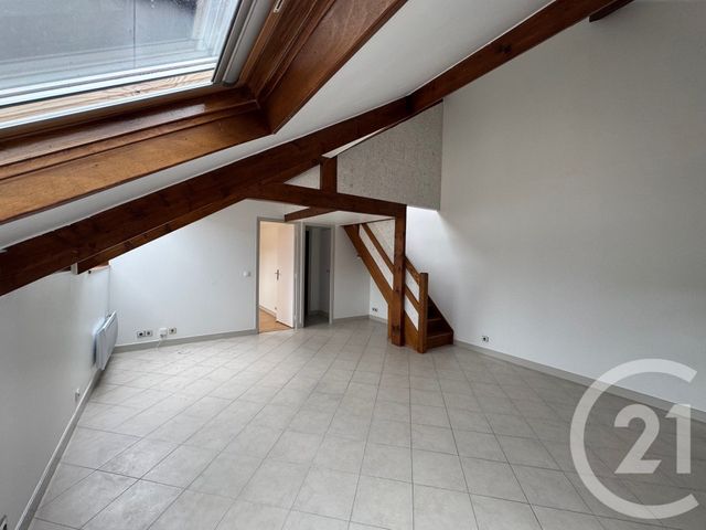 Appartement F3 &agrave; louer - 3 pi&egrave;ces - 42,64 m2 - Rueil Malmaison - 92 - ILE-DE-FRANCE