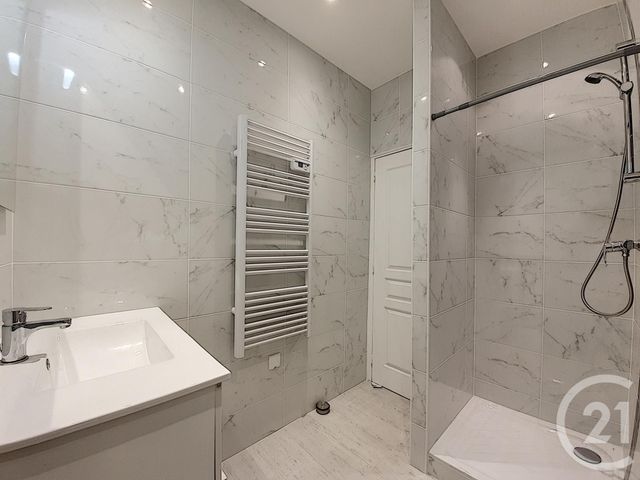 Appartement F3 &agrave; louer - 3 pi&egrave;ces - 48,51 m2 - Colombes - 92 - ILE-DE-FRANCE