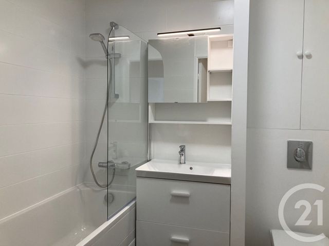 Appartement F2 &agrave; louer - 2 pi&egrave;ces - 46,38 m2 - Rueil Malmaison - 92 - ILE-DE-FRANCE