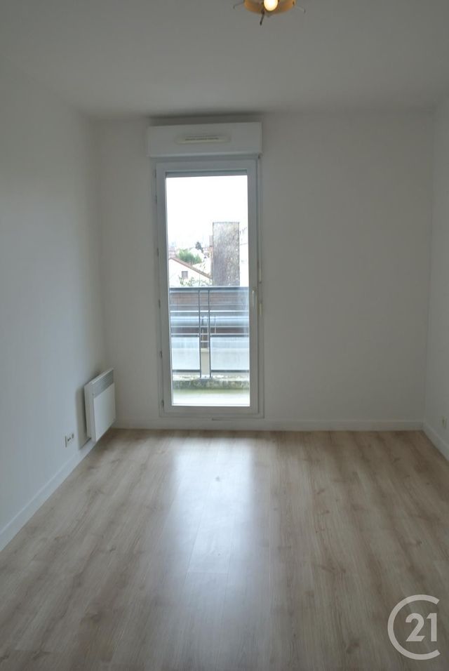 Appartement F2 à louer - 2 pièces - 39,27 m2 - Colombes - 92 - ILE-DE-FRANCE