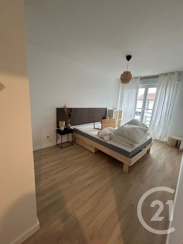 Appartement &agrave; louer - 3 pi&egrave;ces - 62 m2 - Colombes - 92 - ILE-DE-FRANCE