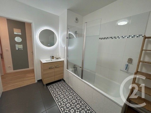 Appartement &agrave; louer - 3 pi&egrave;ces - 62 m2 - Colombes - 92 - ILE-DE-FRANCE