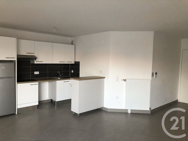 Appartement &agrave; louer - 3 pi&egrave;ces - 68 m2 - Colombes - 92 - ILE-DE-FRANCE