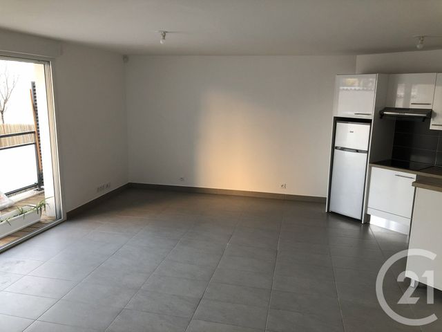 Appartement &agrave; louer - 3 pi&egrave;ces - 68 m2 - Colombes - 92 - ILE-DE-FRANCE
