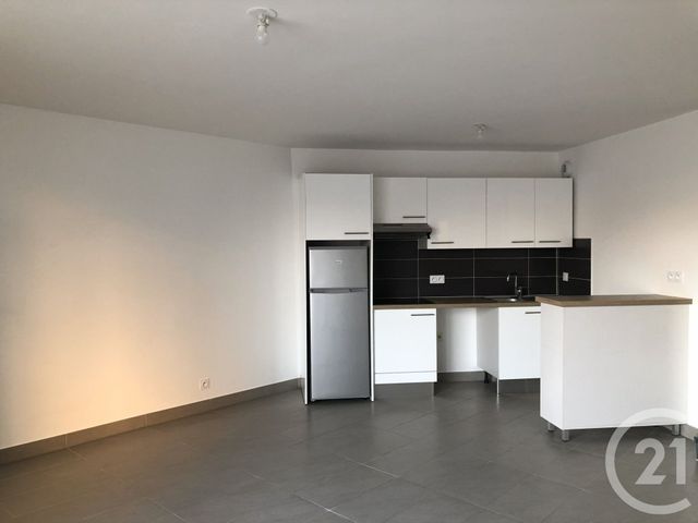 Appartement &agrave; louer - 3 pi&egrave;ces - 68 m2 - Colombes - 92 - ILE-DE-FRANCE