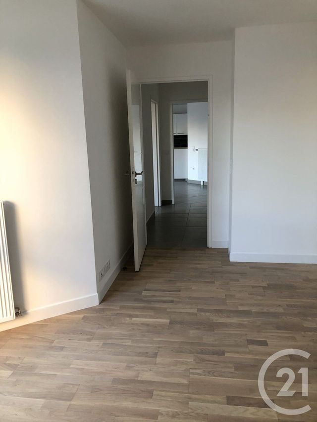 Appartement &agrave; louer - 3 pi&egrave;ces - 68 m2 - Colombes - 92 - ILE-DE-FRANCE