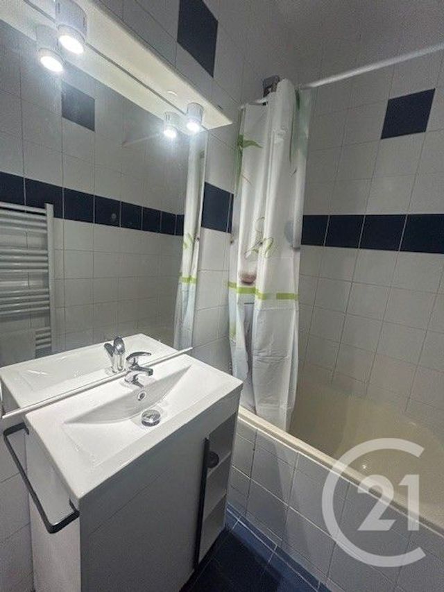 Appartement F2 &agrave; louer - 2 pi&egrave;ces - 38 m2 - Colombes - 92 - ILE-DE-FRANCE