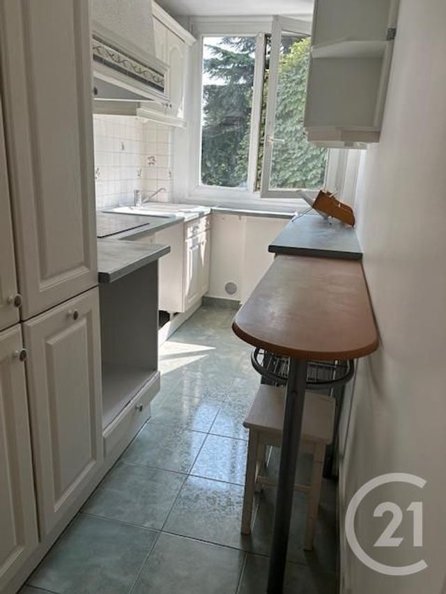 Appartement F3 &agrave; louer - 3 pi&egrave;ces - 64,54 m2 - Colombes - 92 - ILE-DE-FRANCE