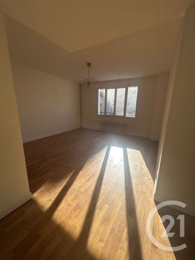 Appartement F3 &agrave; louer - 3 pi&egrave;ces - 82 m2 - Bezons - 95 - ILE-DE-FRANCE