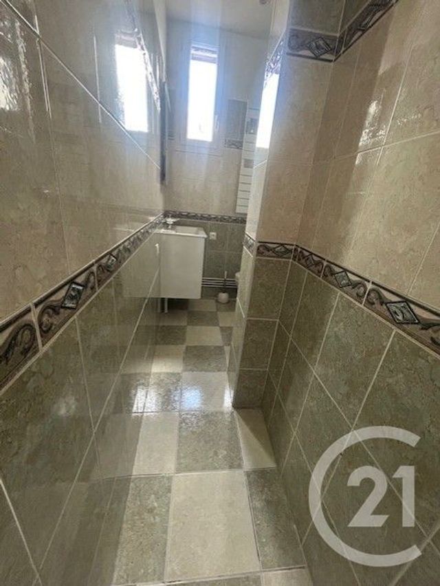 Appartement &agrave; louer - 3 pi&egrave;ces - 40,11 m2 - Colombes - 92 - ILE-DE-FRANCE