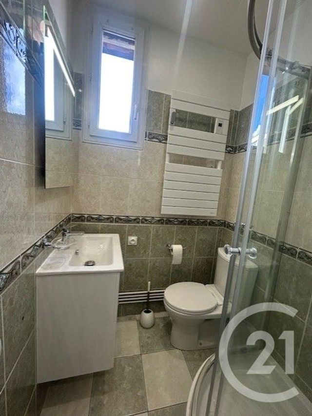 Appartement &agrave; louer - 3 pi&egrave;ces - 40,11 m2 - Colombes - 92 - ILE-DE-FRANCE